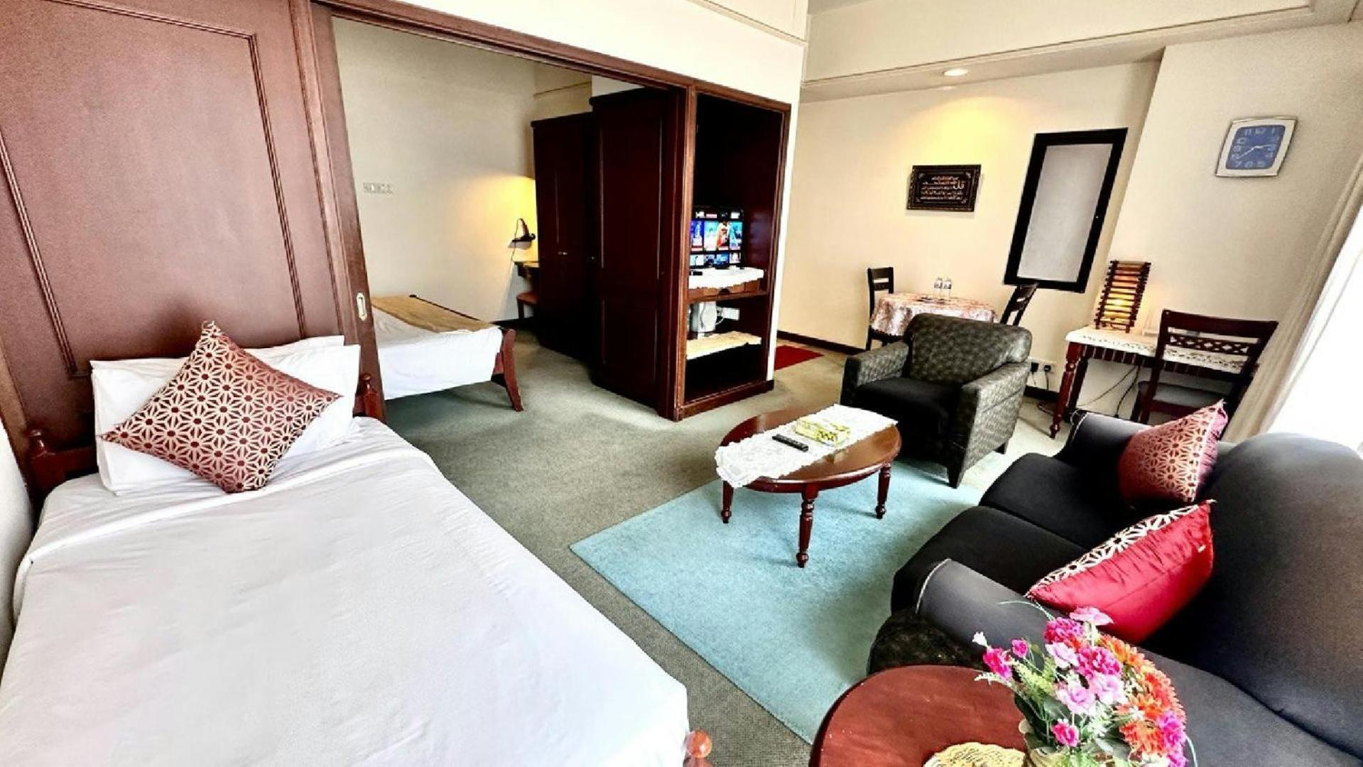 Pangsapuri Rihanna Service At Times Square Kuala Lumpur